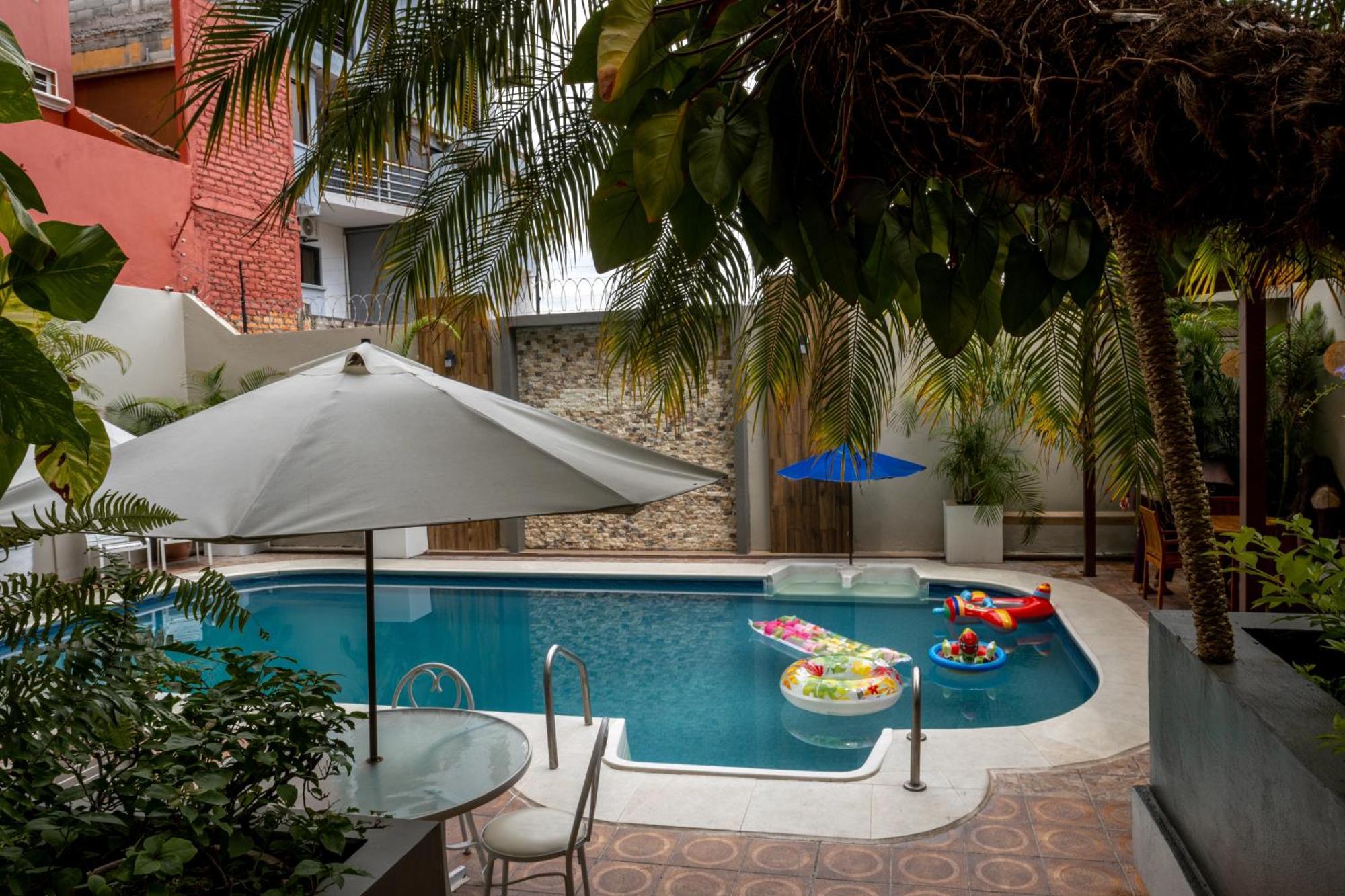 Aparthotel Guijarros Tegucigalpa Exterior photo