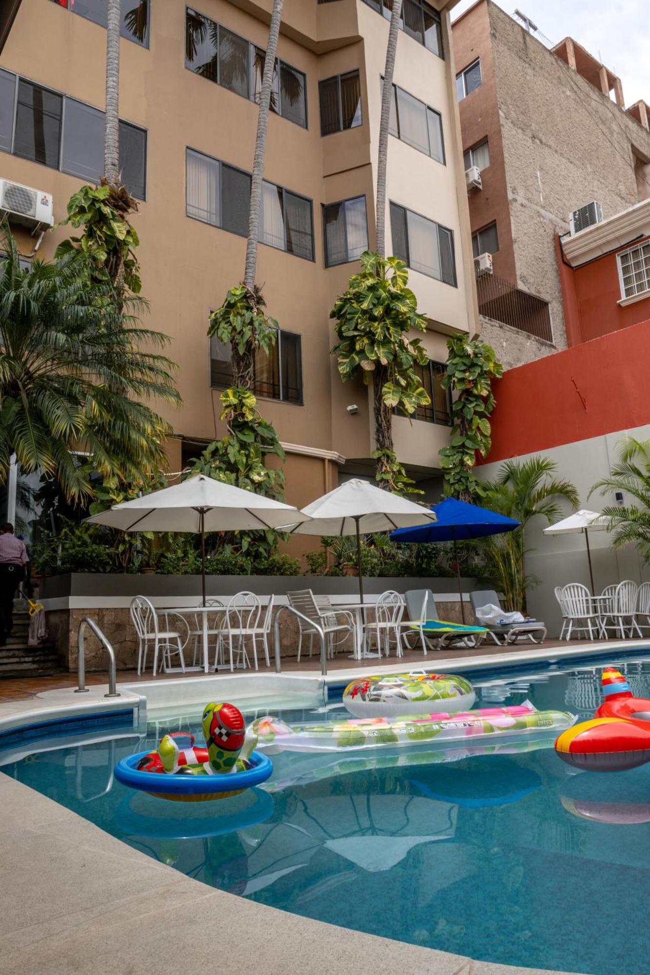 Aparthotel Guijarros Tegucigalpa Exterior photo